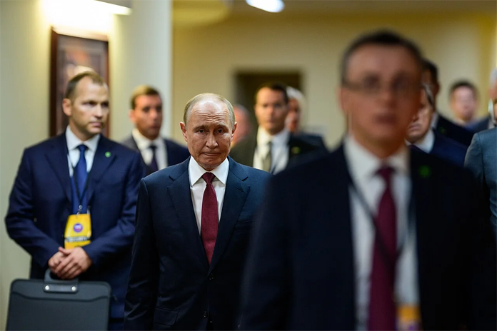CIA-Chef warnt Moskau vor NATO-Angriff – Russland droht Großbritannien