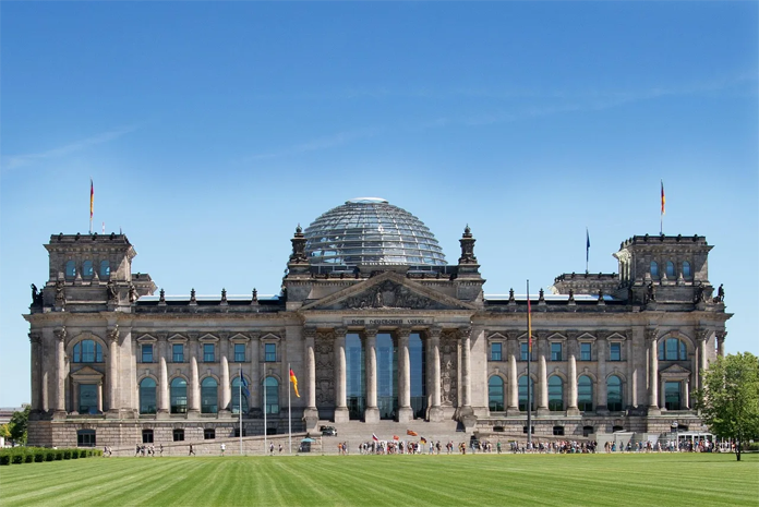 Berlin bremst Gesetz gegen Israels Vernichtungsparolen – jetzt liegt ein Ausweg auf dem Tisch